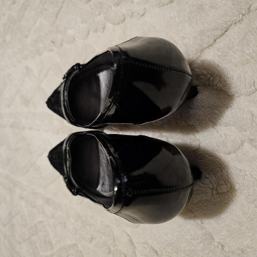 Anne Klein iflex Black Crocodile Embossed Patent Leather Pointed Kitten Heels 7 - Picture 3 of 9